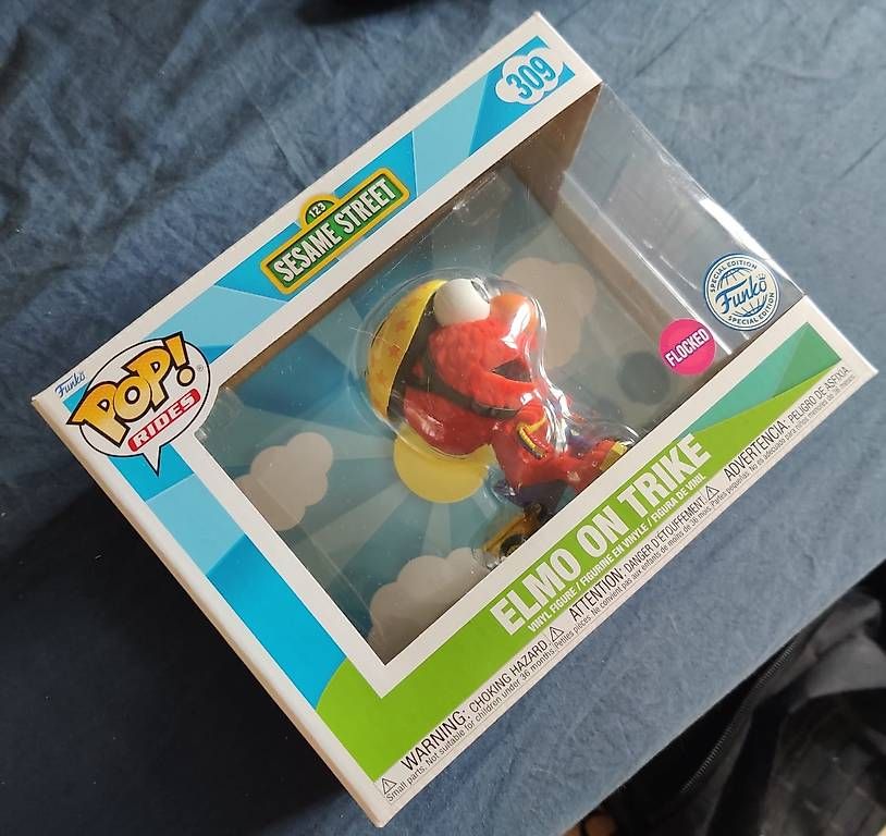 Statuette: Elmo on Trike Funko Pop Flocked – Usato da Kaiseraugst venduto da RagingLobo