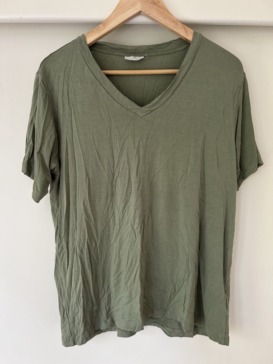 T-shirts: Damen Tshirt Gr L Kaffe – D'occasion à Riehen par Algescot