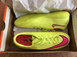Neue Sport-Schuhe Gr. 42,5 