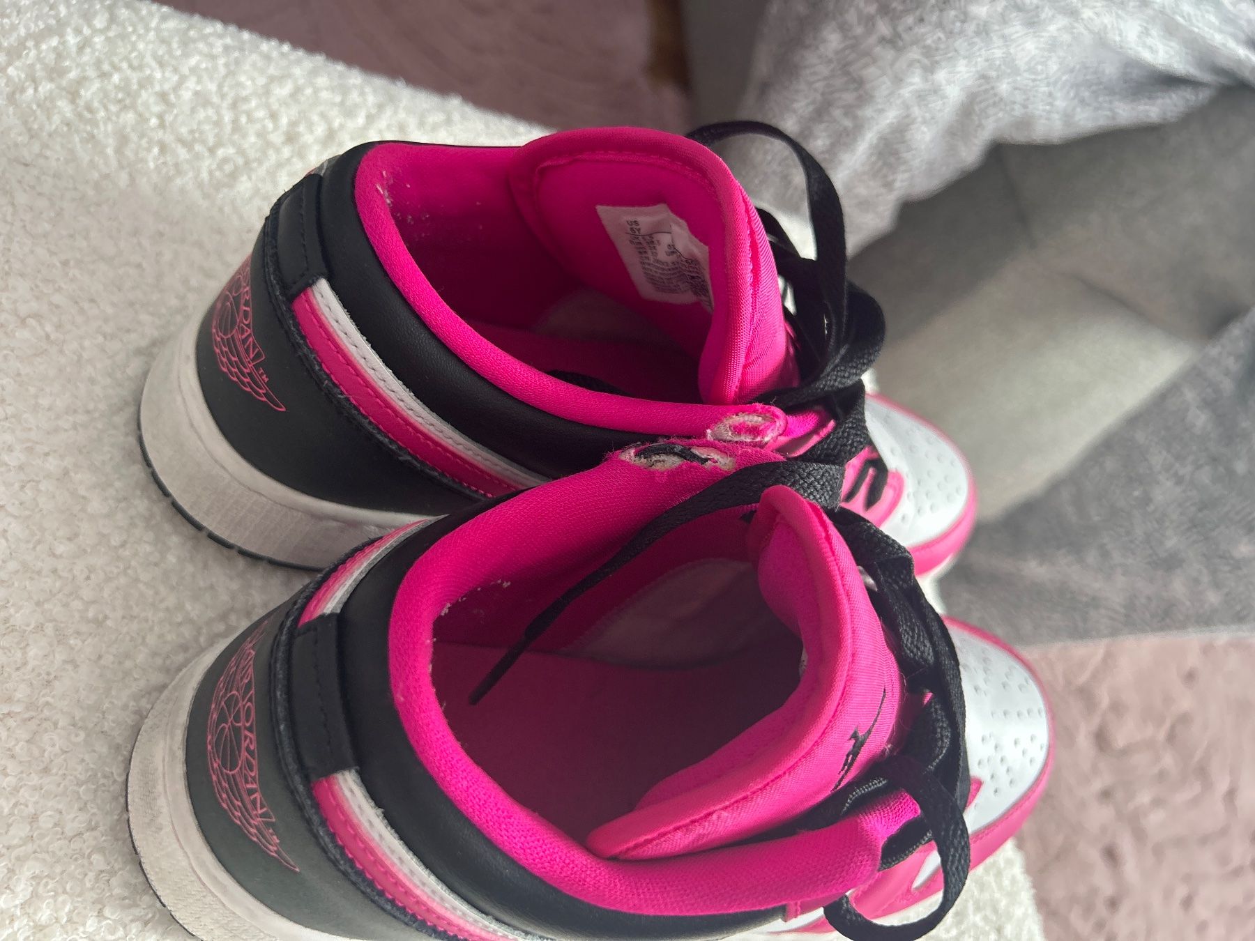 Jordan Scarpe per ragazze: Jordan fille – Usato da Sierre venduto da art_wqf9 3