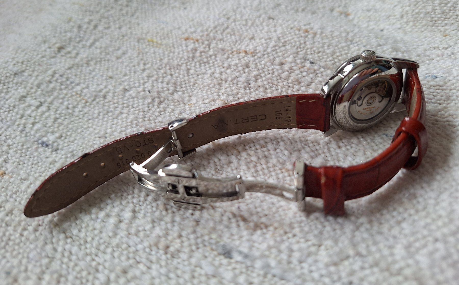 Certina Orologi: Certina DS Podium Automatic, cuir rouge, État impeccable – Nuovo (secondo la descrizione) da Onex venduto da adr_fg5g 7