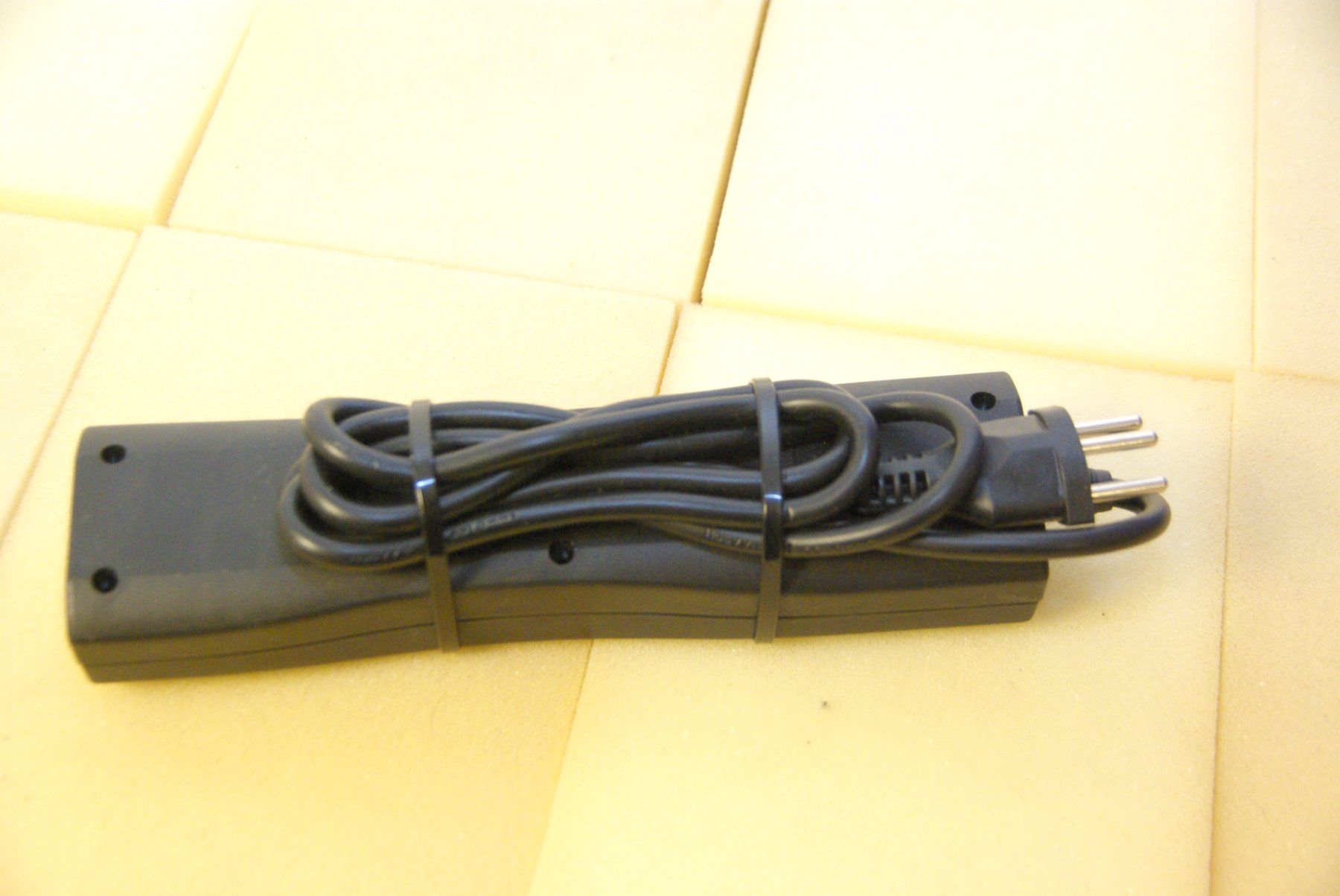Spine: Steckdosenleiste SafetyLine, schwarz – Nuovo (secondo la descrizione) da Herisau venduto da Cevianer1844 2