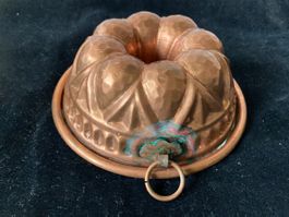 kleine Gugelhupf-Backform aus Kupfer