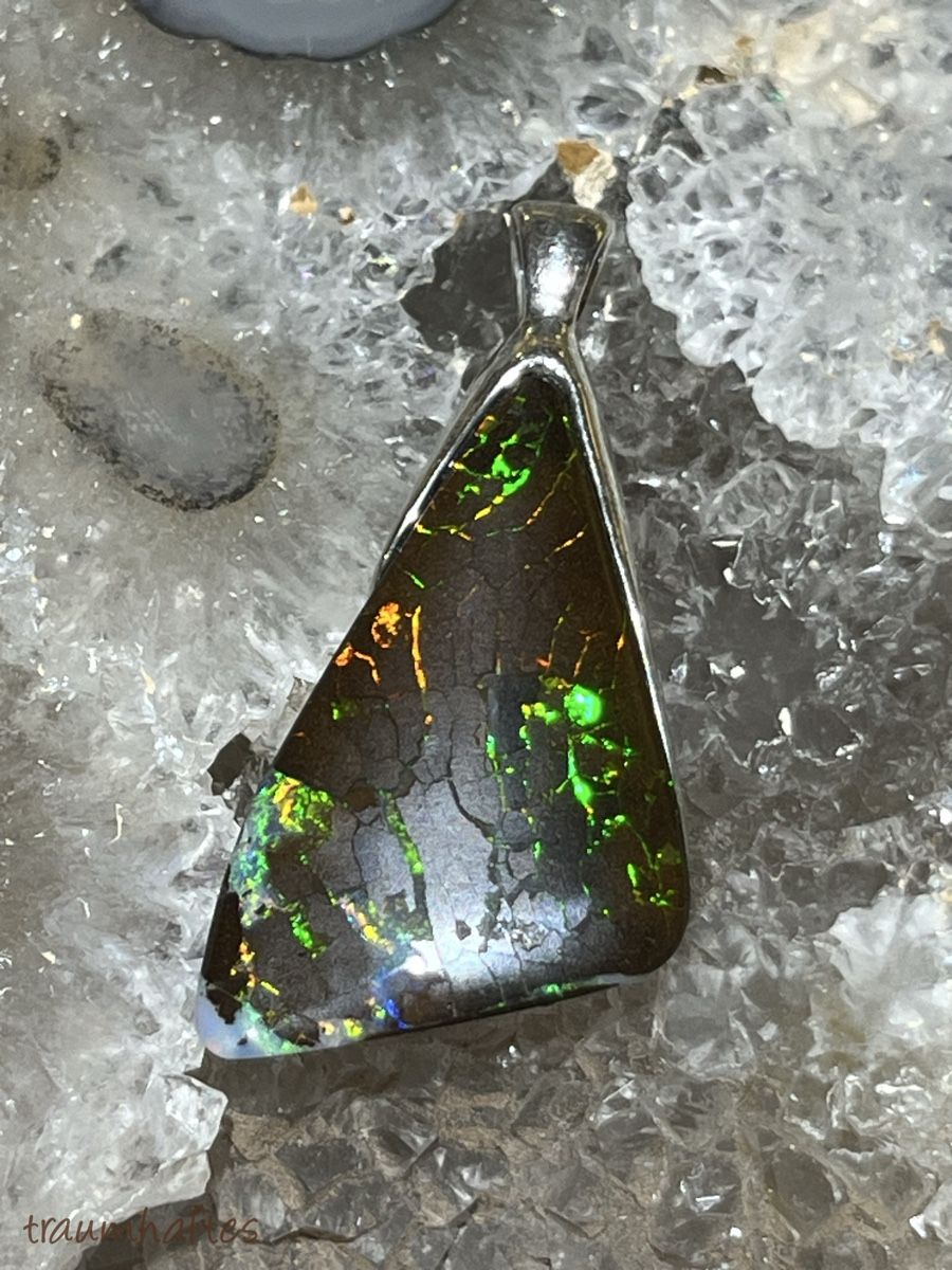 Ciondoli: Opal - Anhänger - Boulder mit 925er Silberfassung – Nuovo e nell'imballaggio originale da Thun venduto da Traumhaftes 3