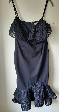 NEU!Festliches KLEID mit tollen Details.Gr. 42