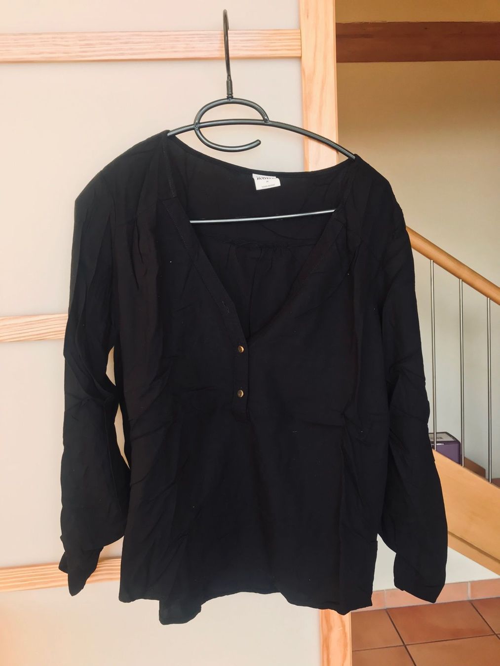 Vero Moda Top: Haut Vero Moda Envoi possible/Versand möglich – Usato da Belmont-sur-Lausanne venduto da chu_vxf5