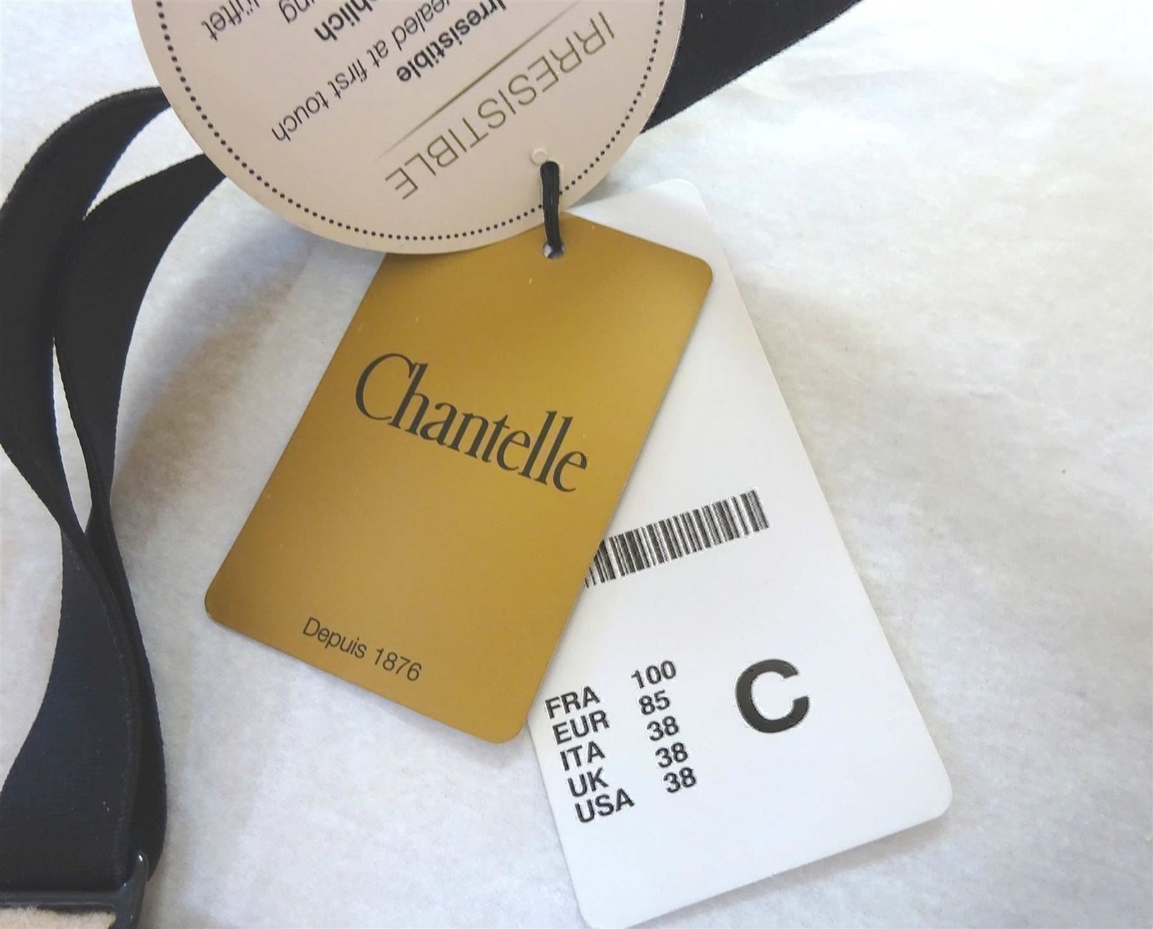 Chantelle Autres dessous: Chantelle - Neuer Push-up BH - 85C – Neuf avec emballage d'origine à Zofingen par Justizia_01 3