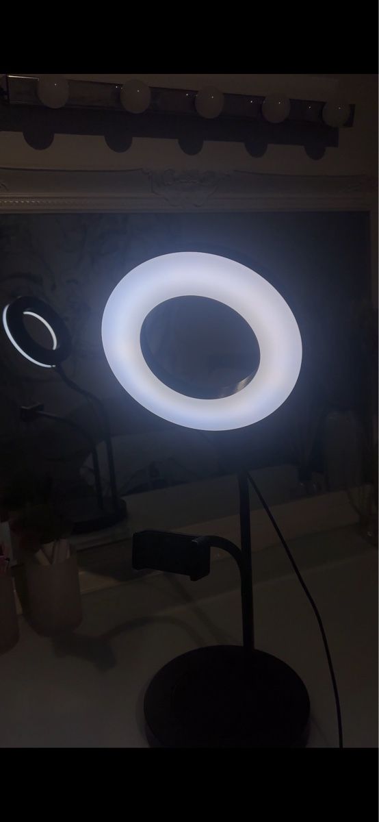 Ikea Lampen: Ringlicht mit Smartphone Halterung neuwertig – Neu (gemäss Beschreibung) aus Menzingen von Endina.S 3