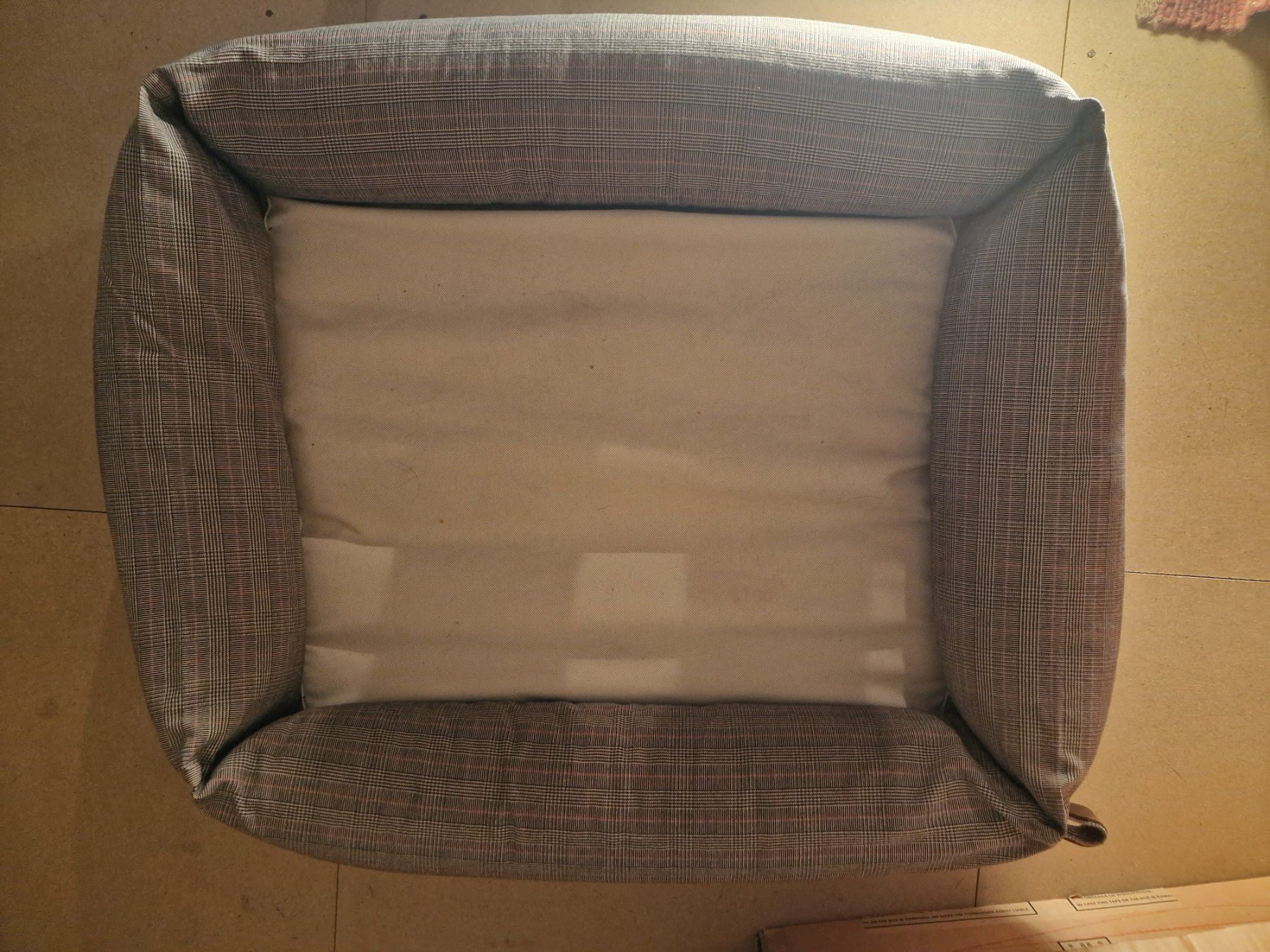 Niches, paniers: Hundebett – D'occasion à Gams par Lorize