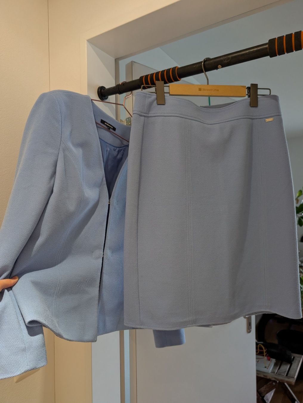 Costumi: Rock Gr 40/ Blazer Gr 42 – Usato da Zug venduto da sunshinestateofmind 3