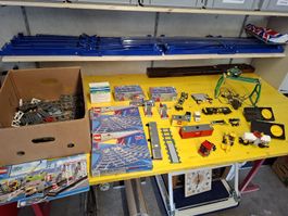 Lego Eisenbahn Konvolut 9V Schienen und Zubehör gebraucht