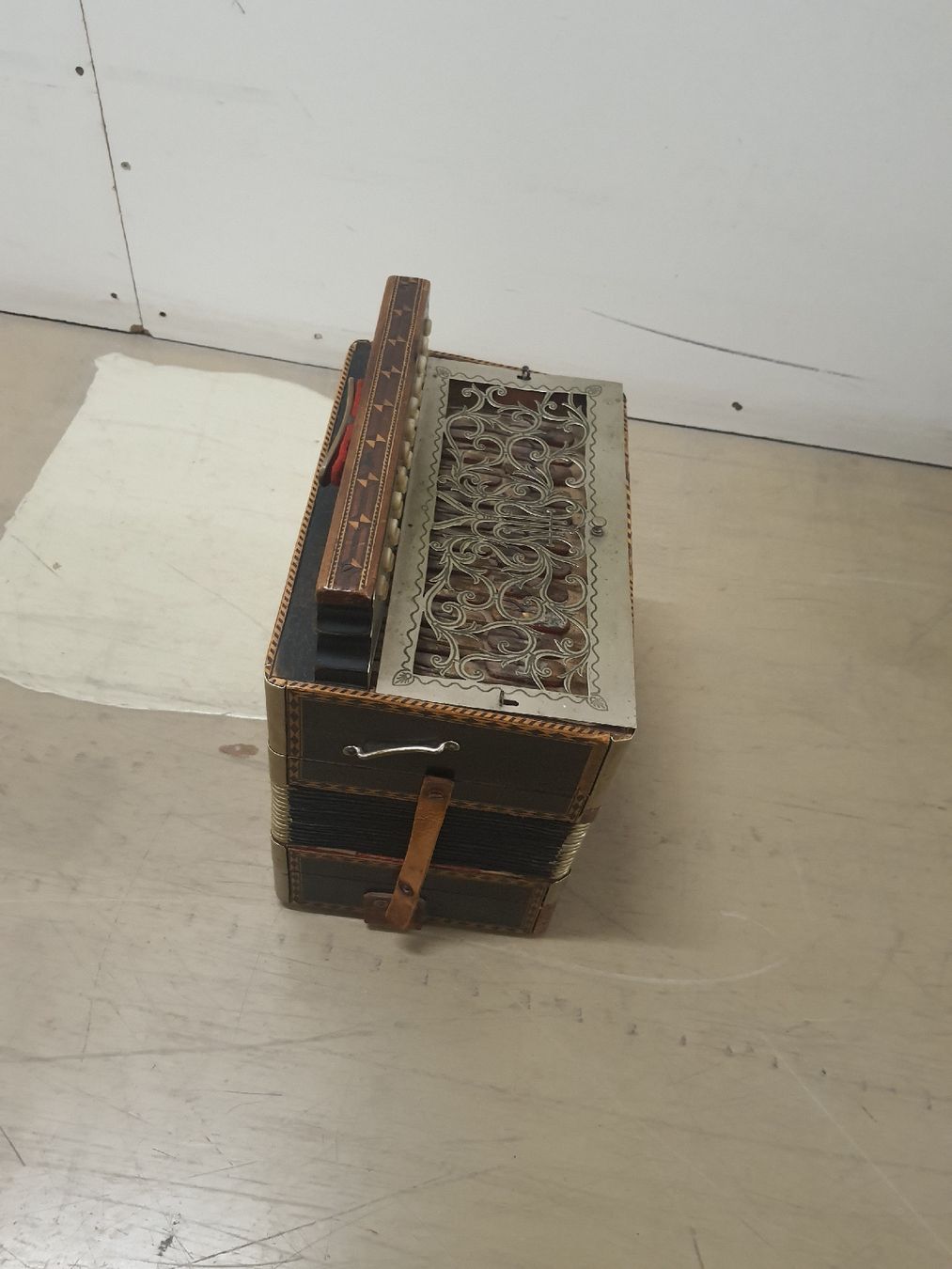 Strumenti musicali: accordéon 8 basses  – Usato da Pont-de-la-Morge venduto da Mirabelle0 3