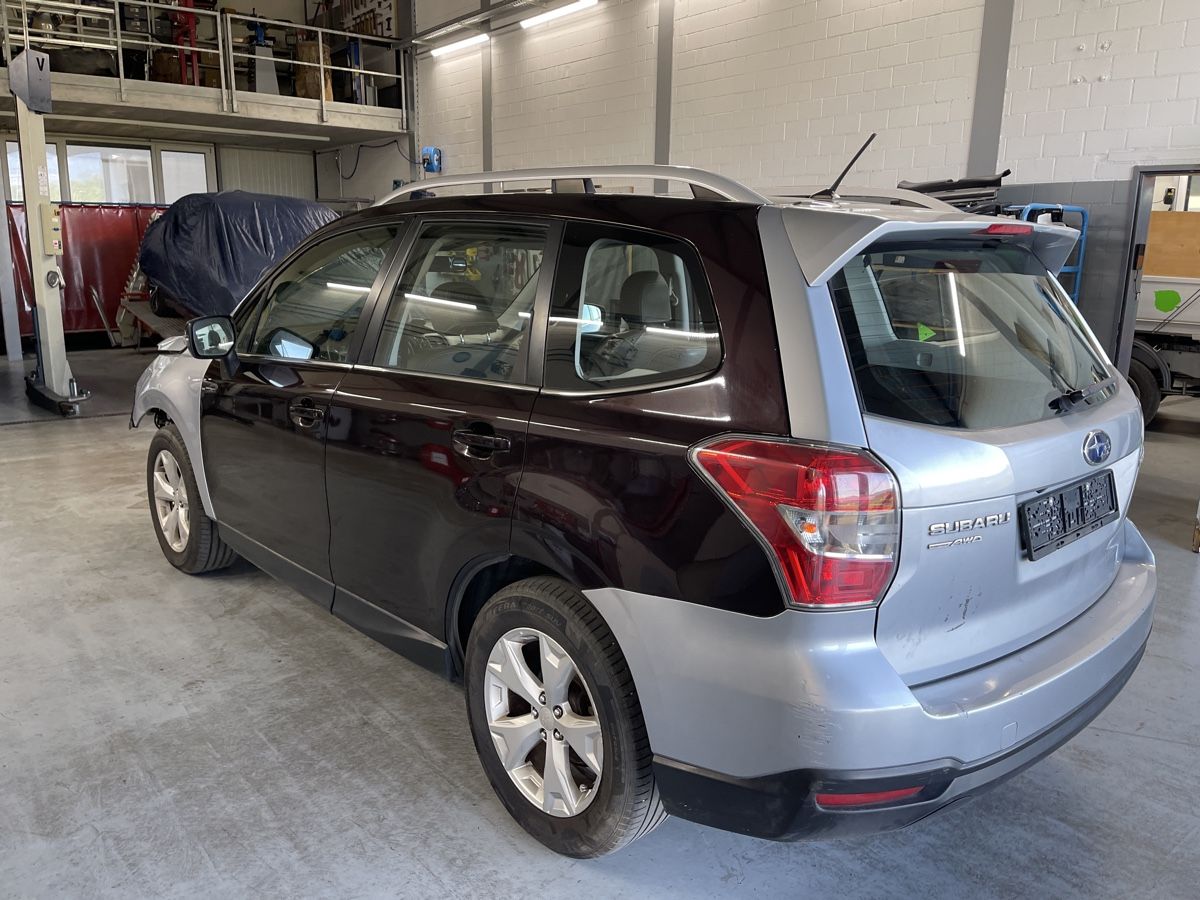 Subaru Autos: Subaru Forester 2.0 DS AWD – Défectueux à Möriken AG par nma_2hx5 2