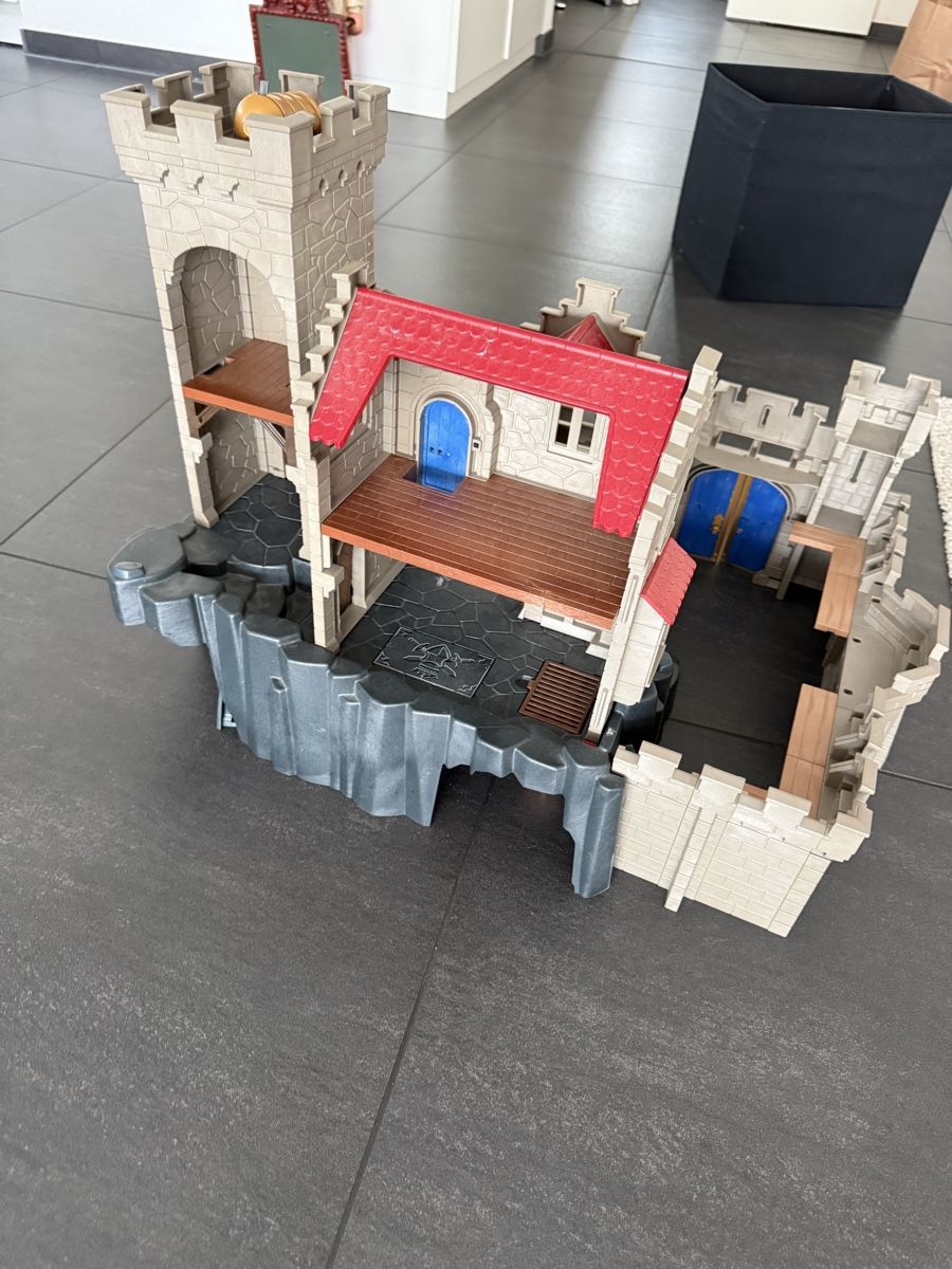Playmobil Spielzeuge: Playmobil Königsritterburg 6000 – Gebraucht aus Arlesheim von kifa02 1