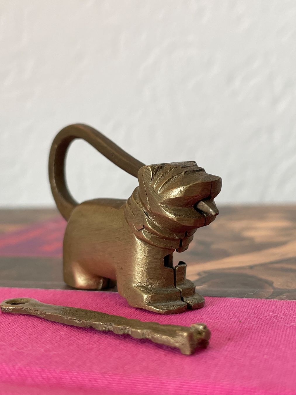 Cadenas: Antikes Chinesisches Schloss Foo Hund Messing – D'occasion à St. Gallen par Shazzz 1