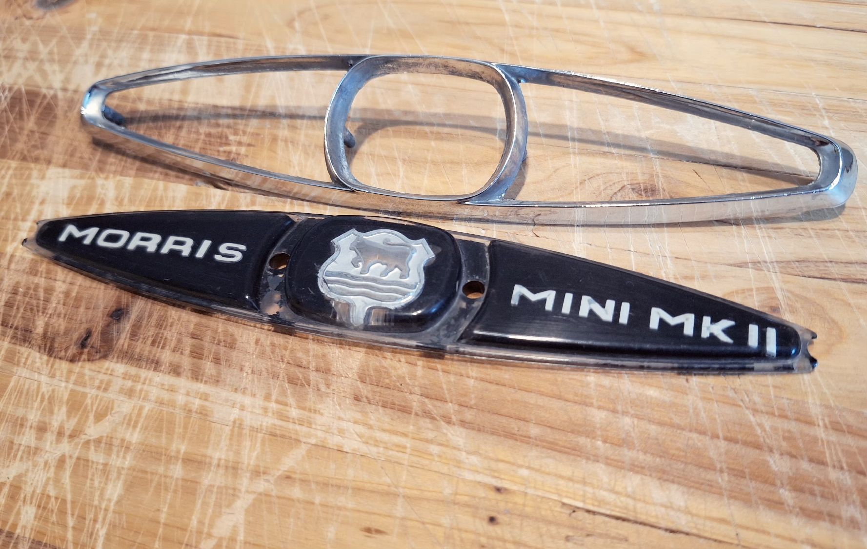 Morris Motors Alle Autoersatzteile: Morris Mini MKII Emblem – Gebraucht aus Triesen von BLACKSHEEP75 1