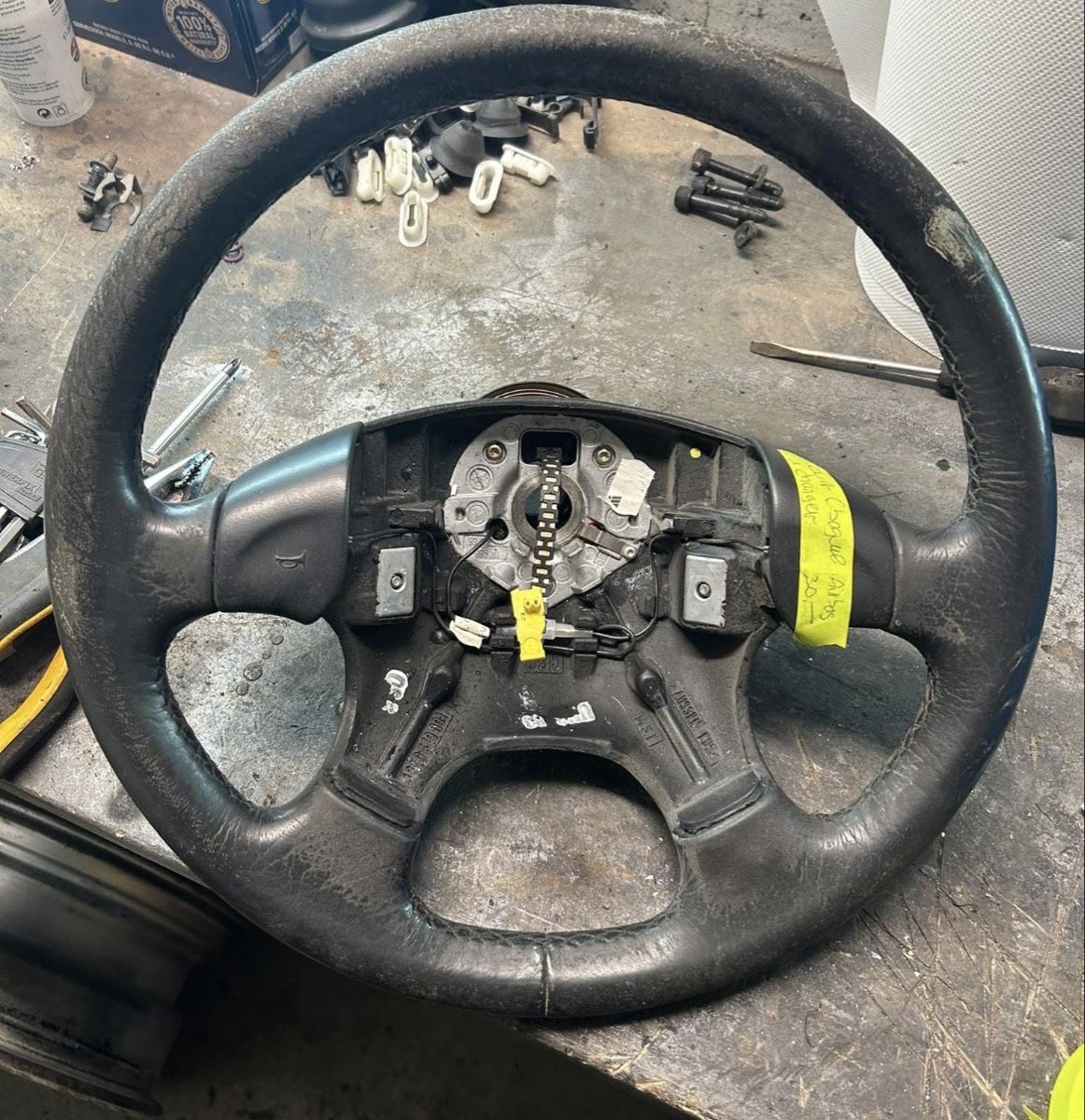 Volkswagen Alle Autoersatzteile: Volant VW golf 3 / VW vento – Defekt aus Muraz (Collombey) von Wolfdog1978