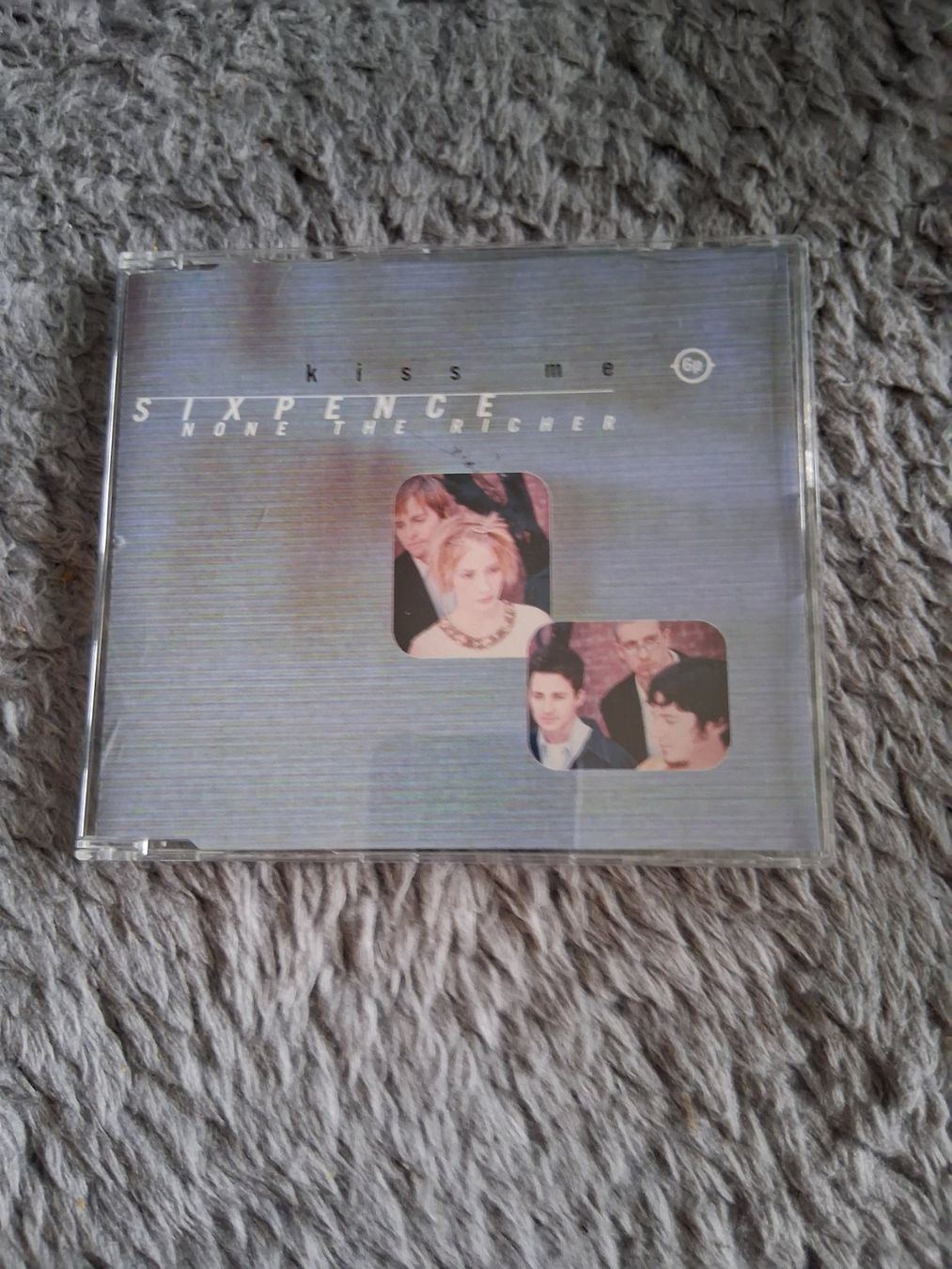 CD: SIXPENCE     KISS ME    CD SINGLE – Usato da Wetzikon ZH venduto da Ramones01