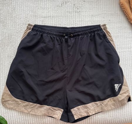 Adidas kurze Shorts Gr. L