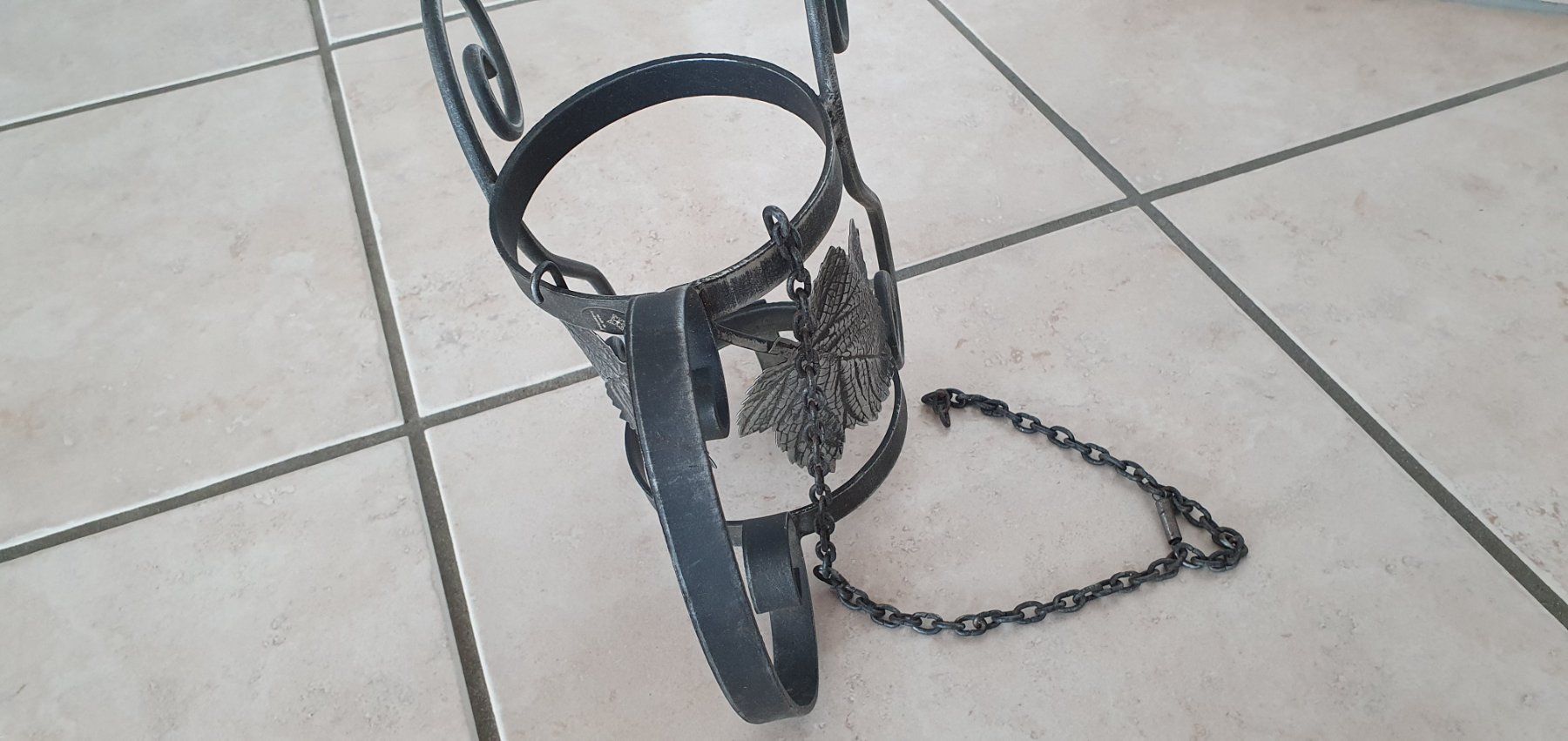 Portabottiglie: Porte-bouteille en fer forgé – Usato da Moutier venduto da mar_7nrw 2