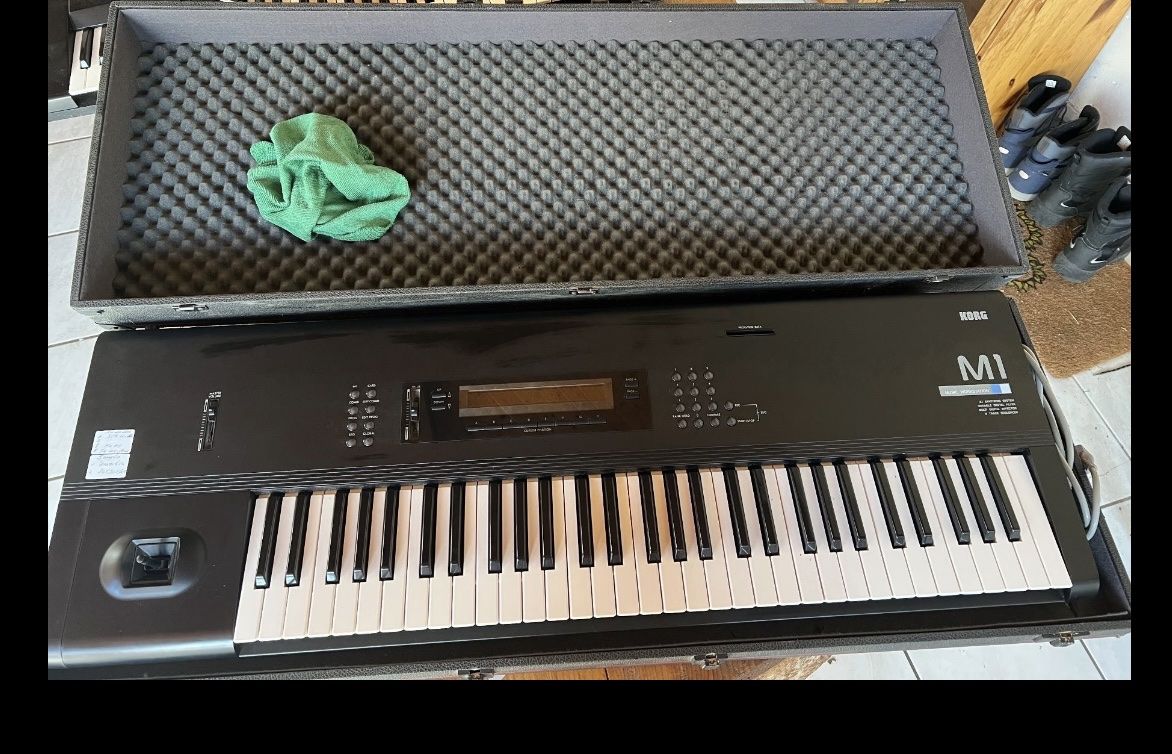 Korg Musikinstrumente: Korg M1 – Gebraucht aus Zürich von Edo_mch