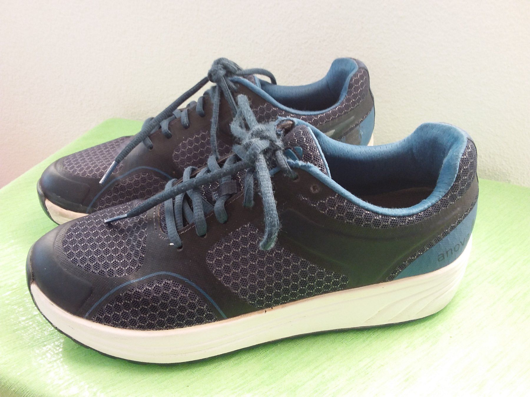 Scarpe da uomo: ANOVA Giulia Sneakers, M width, Gr 42 – Usato da Uitikon Waldegg venduto da Risibisi7