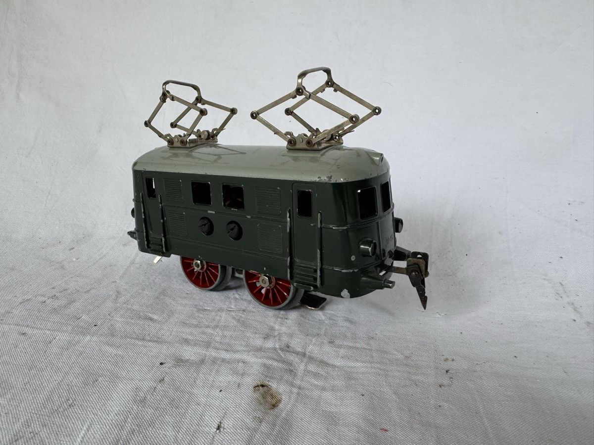 Hag Modellini di ferrovie: Train locomotive HAG 1946 – Usato da GRAND - LANCY venduto da petitpain67 1