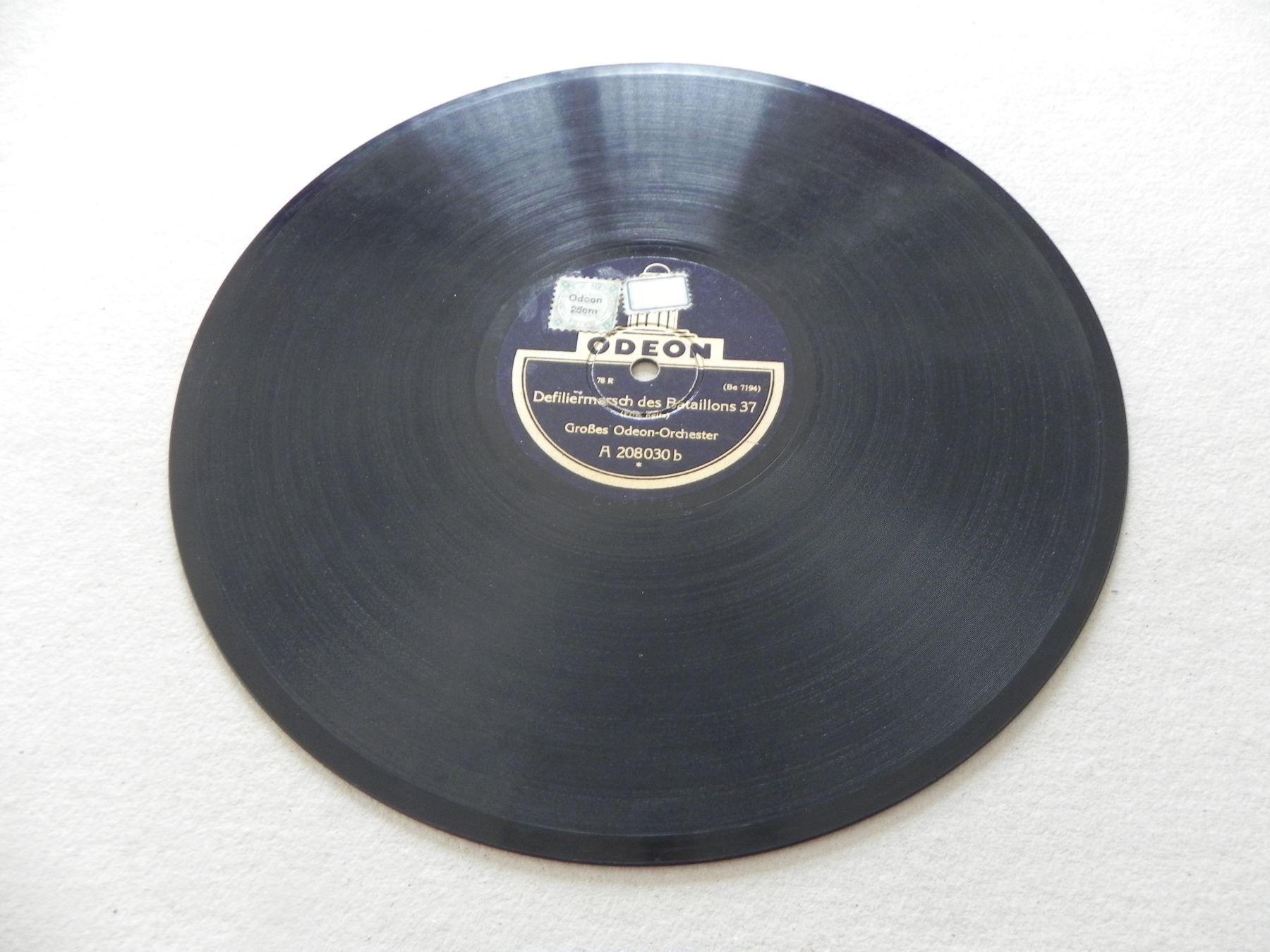 Vinyles: Militär Musik Schellack Bat.37 &12.Reg. – D'occasion à Siebnen par krimsie 2
