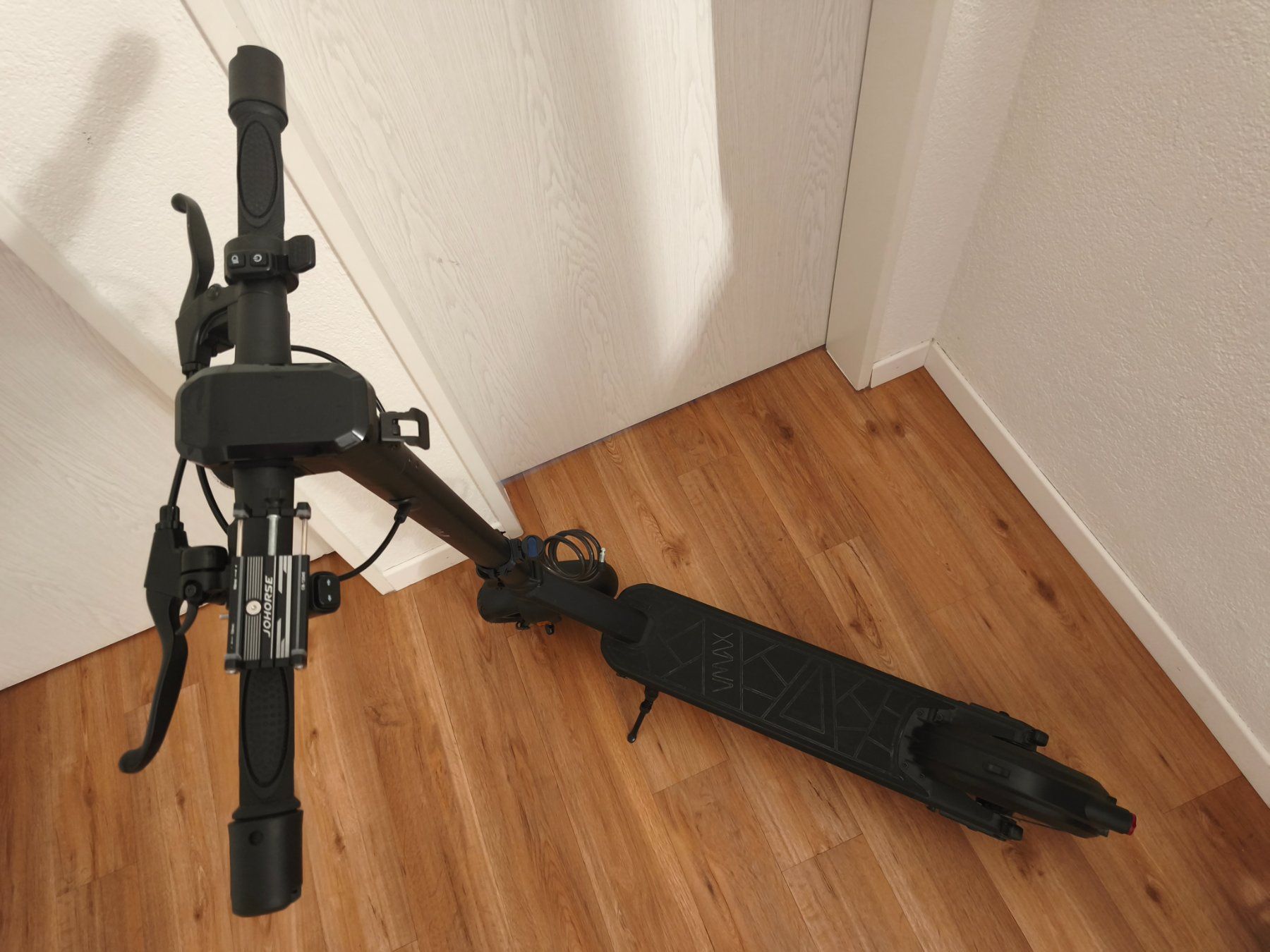 Scooters: E-Scooter VX2 Pro GT-B, mit Blinker Schwarz – D'occasion à Wollerau par mar_lf25 1