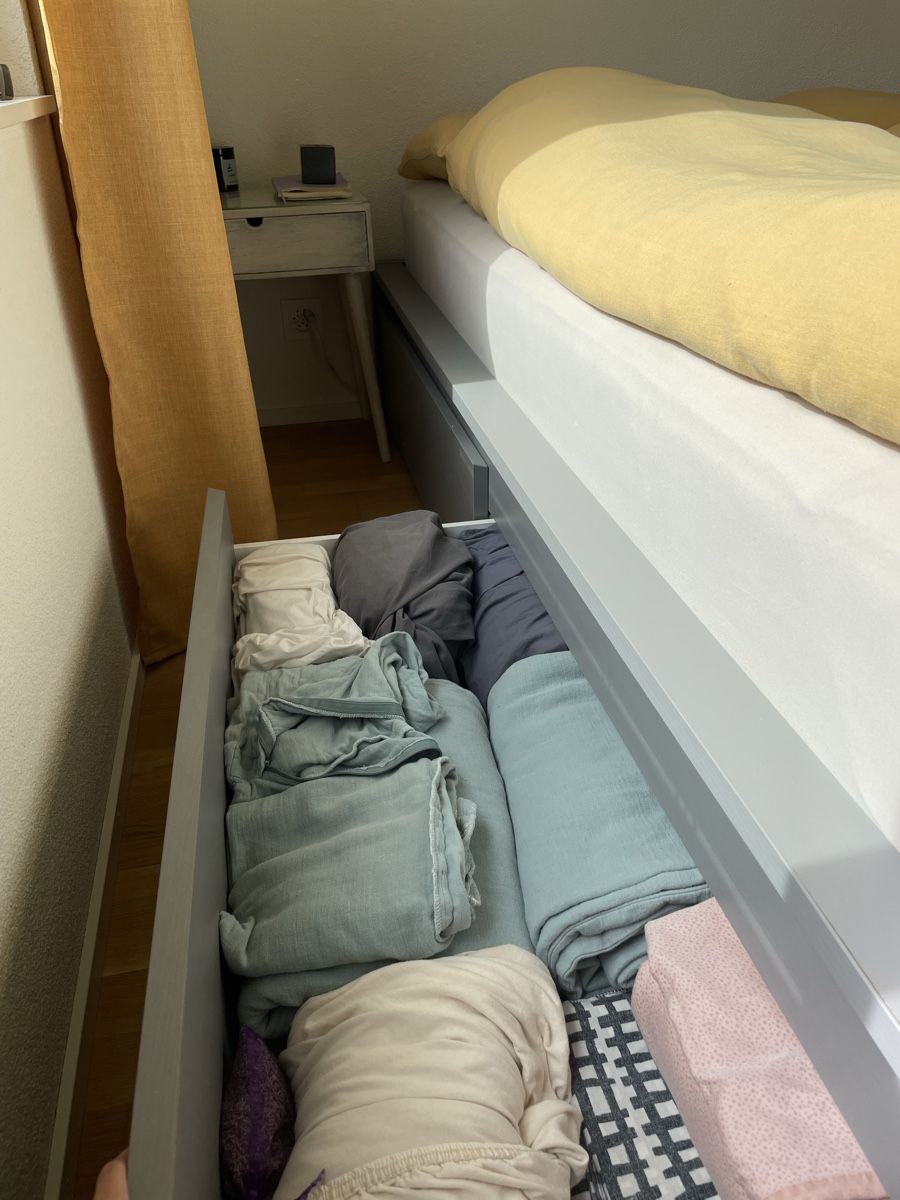 Ikea Letti: Ikea Malm Bett 180x200 – Usato da Bern venduto da Janaz 1