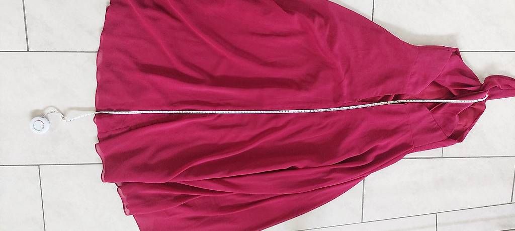 Robes et jupes: Rotes Kleid ca. Grösse 152 – D'occasion à Bürglen UR par iigelti 3