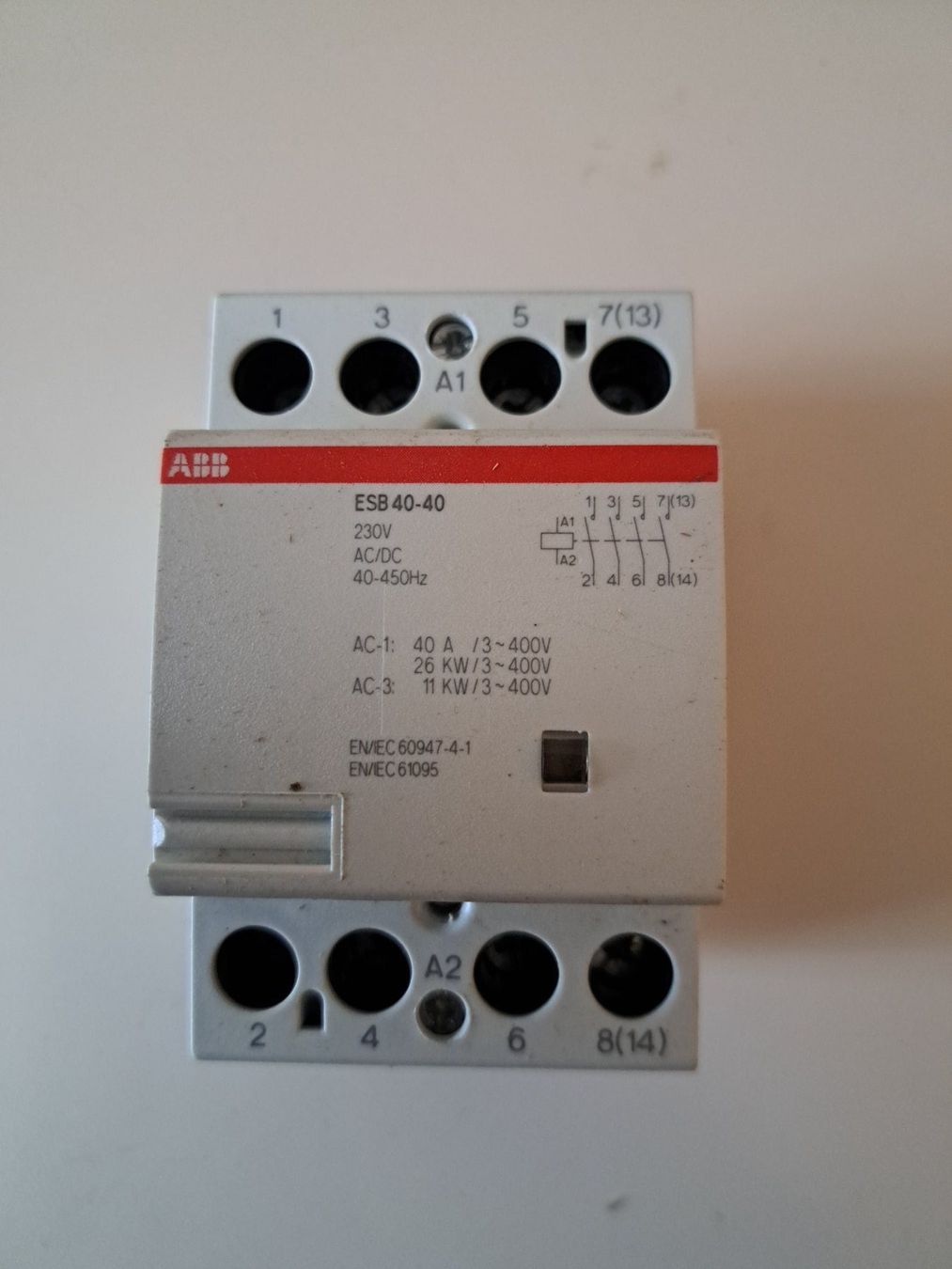 ABB Componenti elettronici: ABB Schütz, ESB40-40 – Usato da Adligenswil venduto da 1937josef