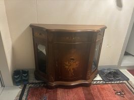 Kommode Holz mit Einlegearbeiten und Schubladen antik