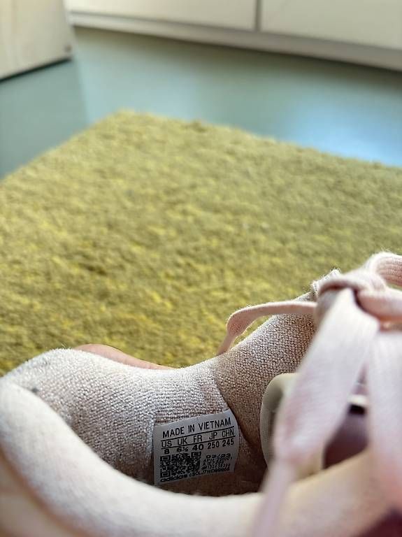 Scarpe da uomo: Adidas Schuhe Gr. 40 – Usato da Bern venduto da nicole.o 2