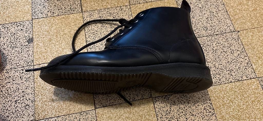 Dr. Martens Scarpe da uomo: Chaussures dr Martens Emmeline – Nuovo (secondo la descrizione) da Lausanne venduto da el.gloor 1