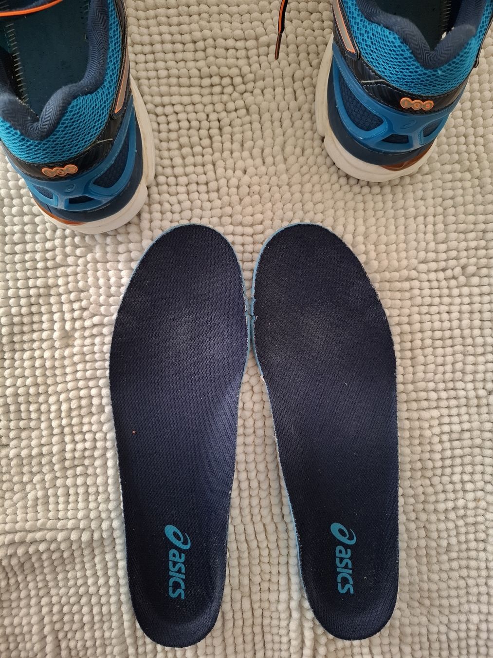 Asics Herrenschuhe: Asics Gel-Kayano baskets running bleu, taille 44.5 – Gebraucht aus Le Locle von sAm_2112 3