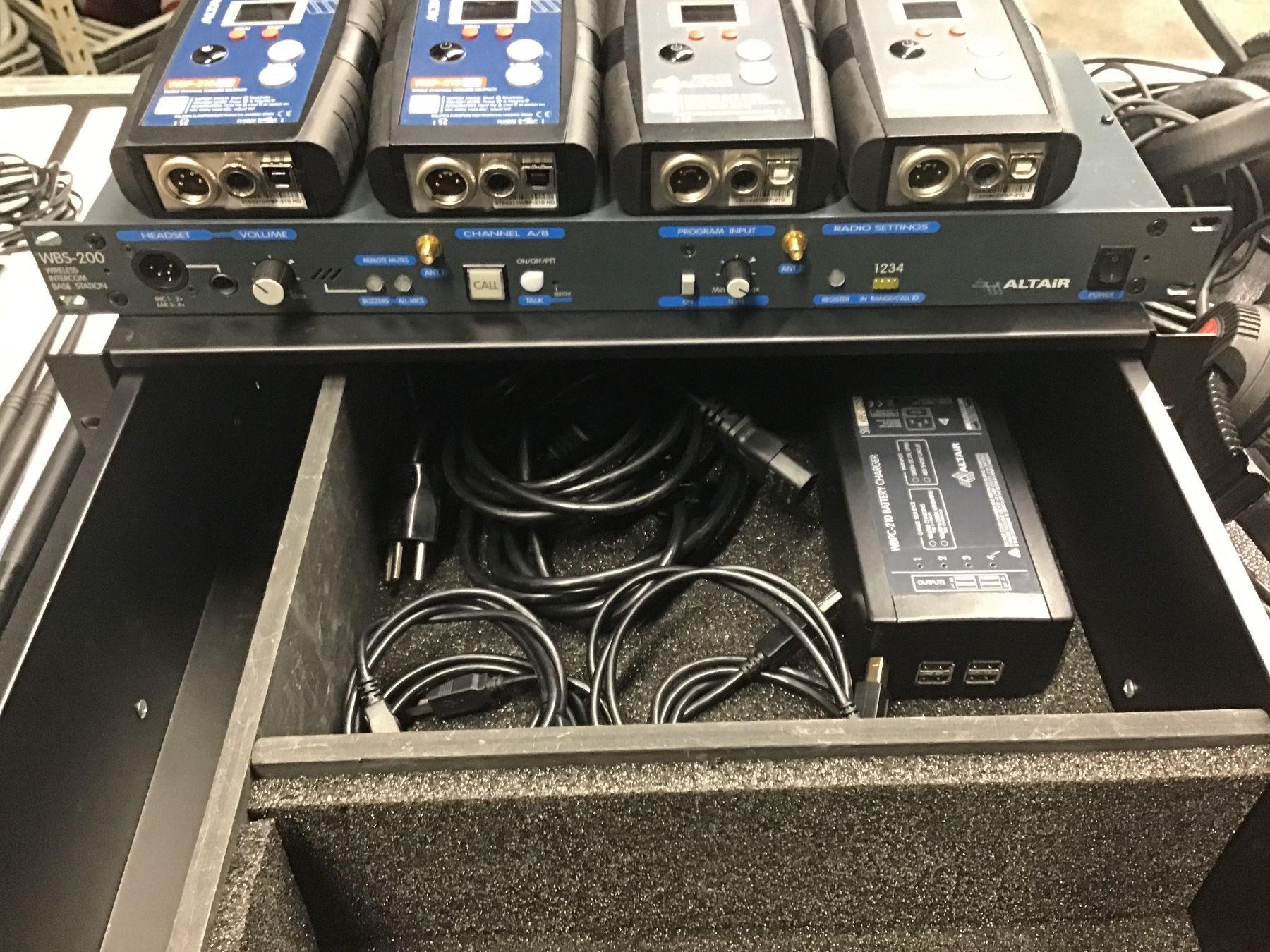 Funktechnik: Funk Intercom System Altair – Gebraucht aus Leuggern von stagem 2