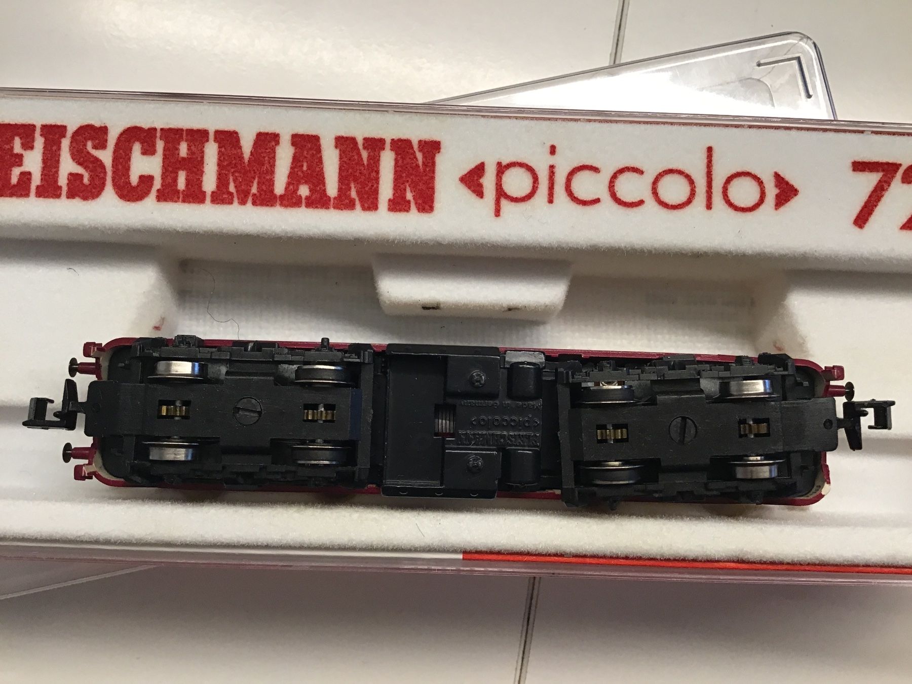 Fleischmann Modellini di ferrovie: DB Diesellok BR 218, FLEISCHMANN N Analog – Usato da Männedorf venduto da Modellbau-wyss 3