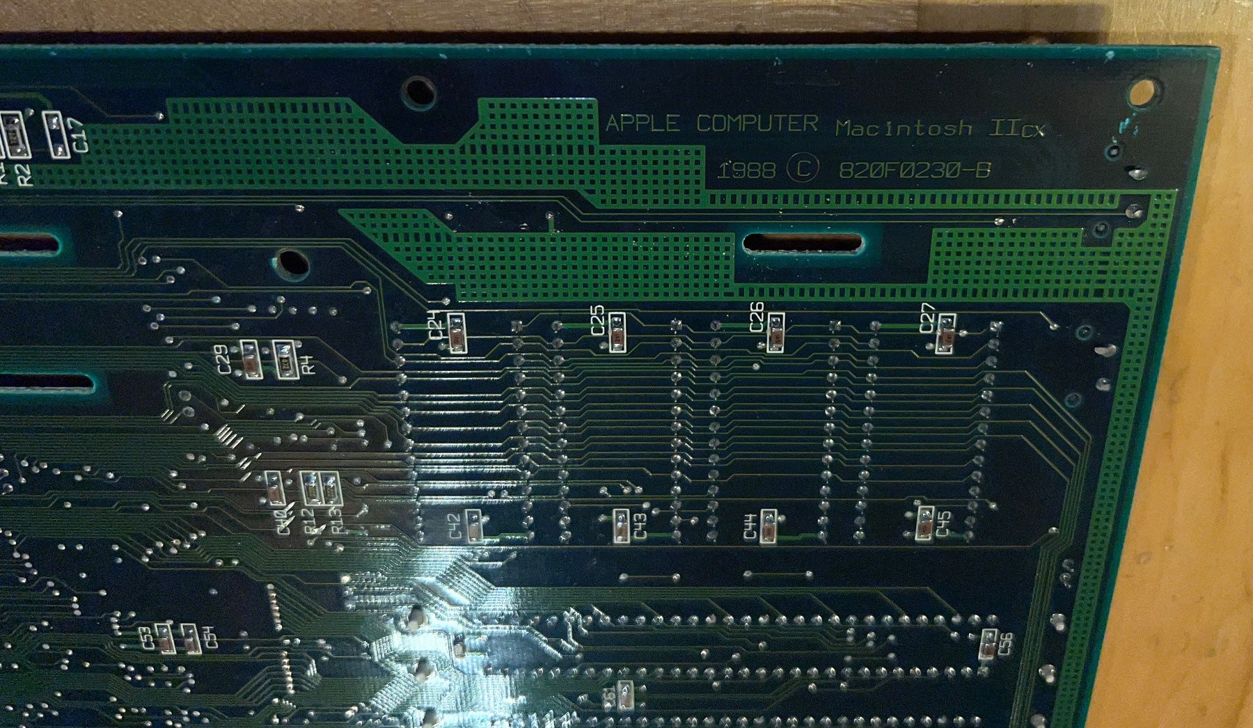 Mainboards: Apple Macintosh IIcx Vintage Desktop Computer Mainboard – Defekt aus Unterengstringen von NOISE 4