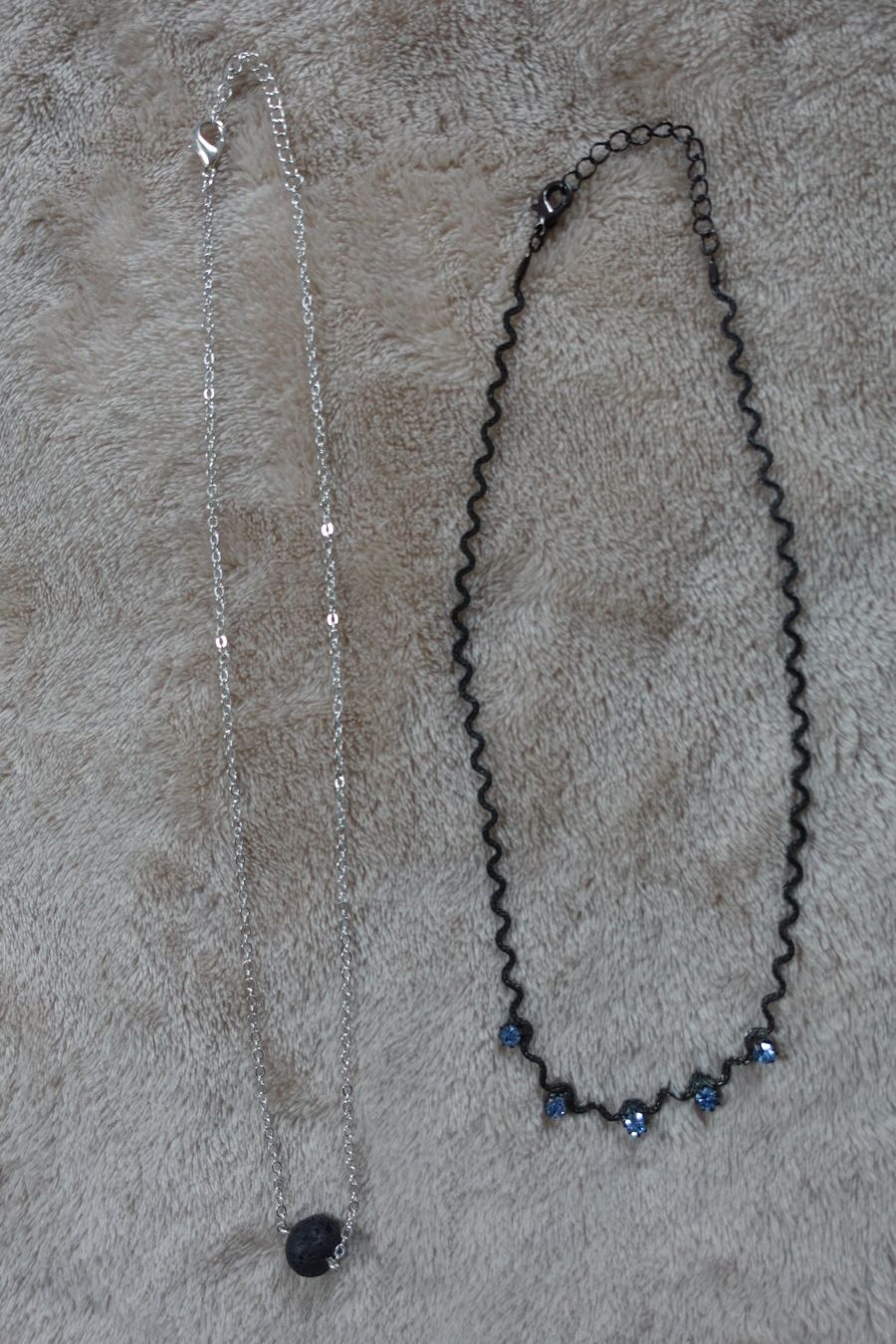 Autres bijoux: 1 schönes 32 teiliges Modeschmuck Set – D'occasion à rorschach par Babsi64 8
