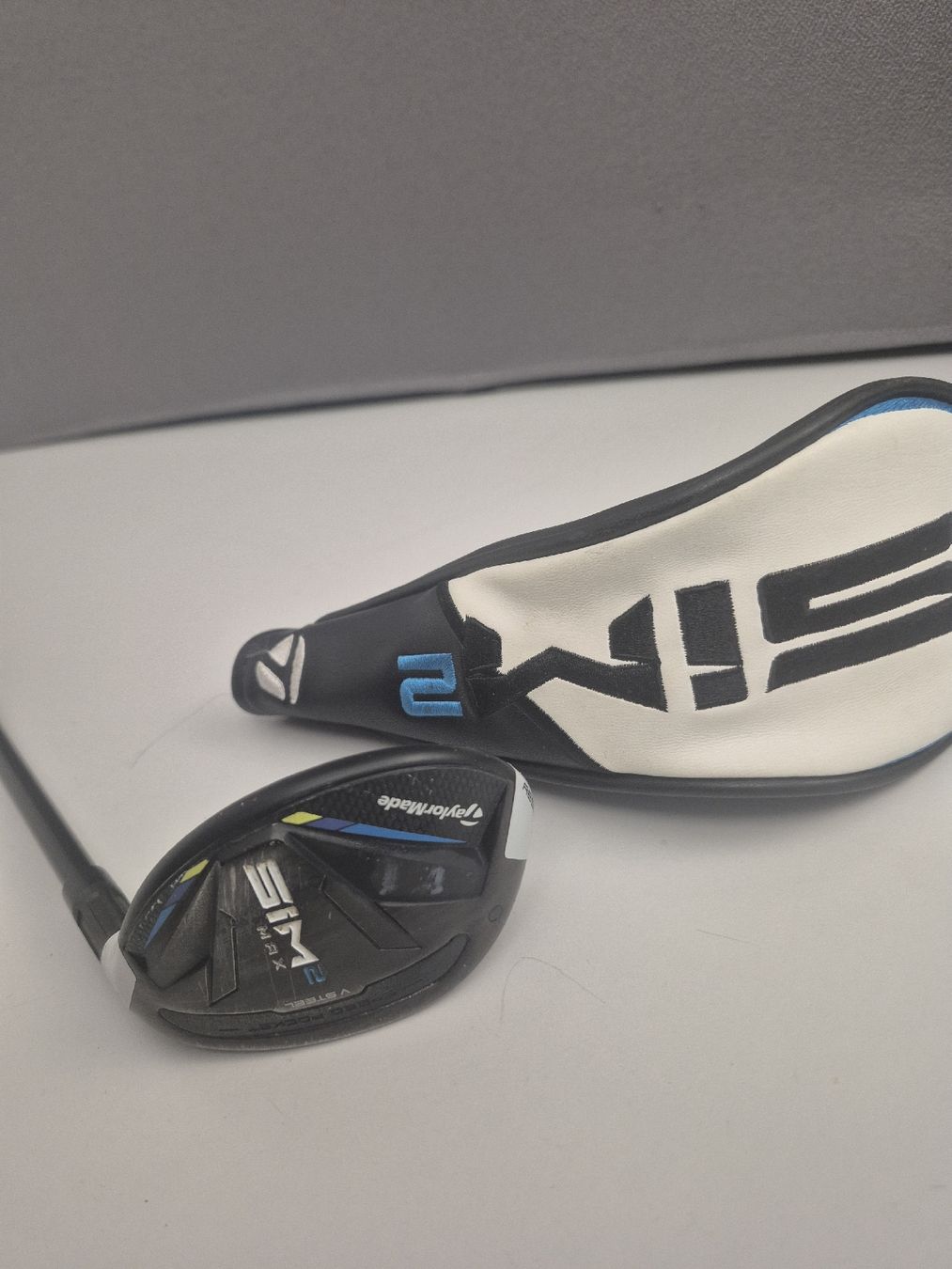 Taylor Made Clubs & Sets: SIM 2 Max hybrid 3 - top Zustand – D'occasion à Altdorf UR par car_896f