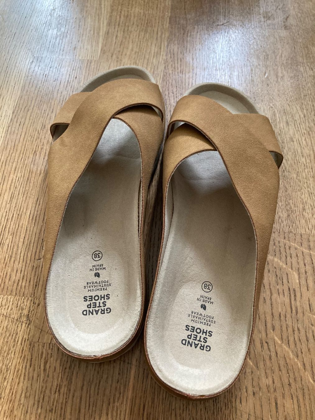 Scarpe da donna: Sandalen Größe 38 – Usato da Zürich venduto da Mauersegler 2
