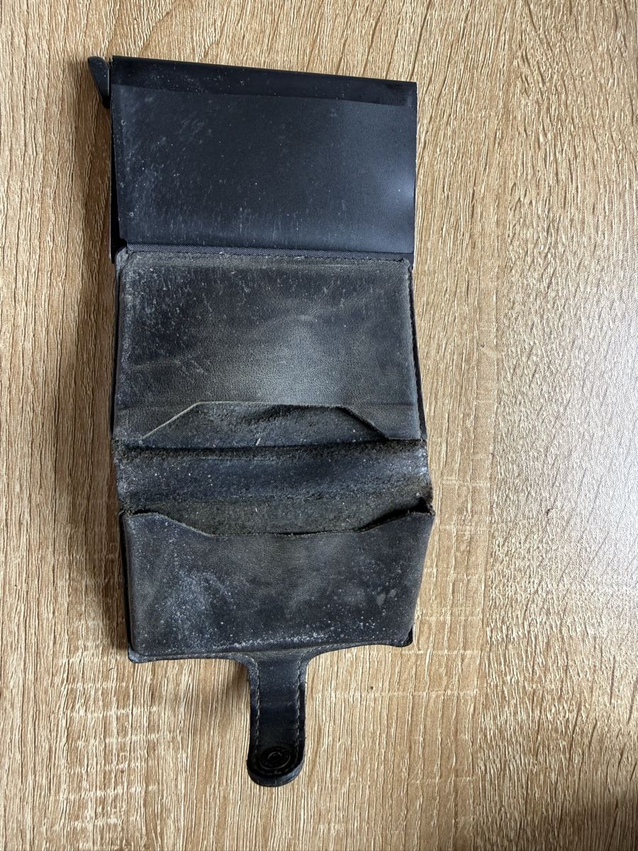 Secrid Brieftaschen: Secrid Wallet Black – Gebraucht aus Zürich von Dfbuetu 3