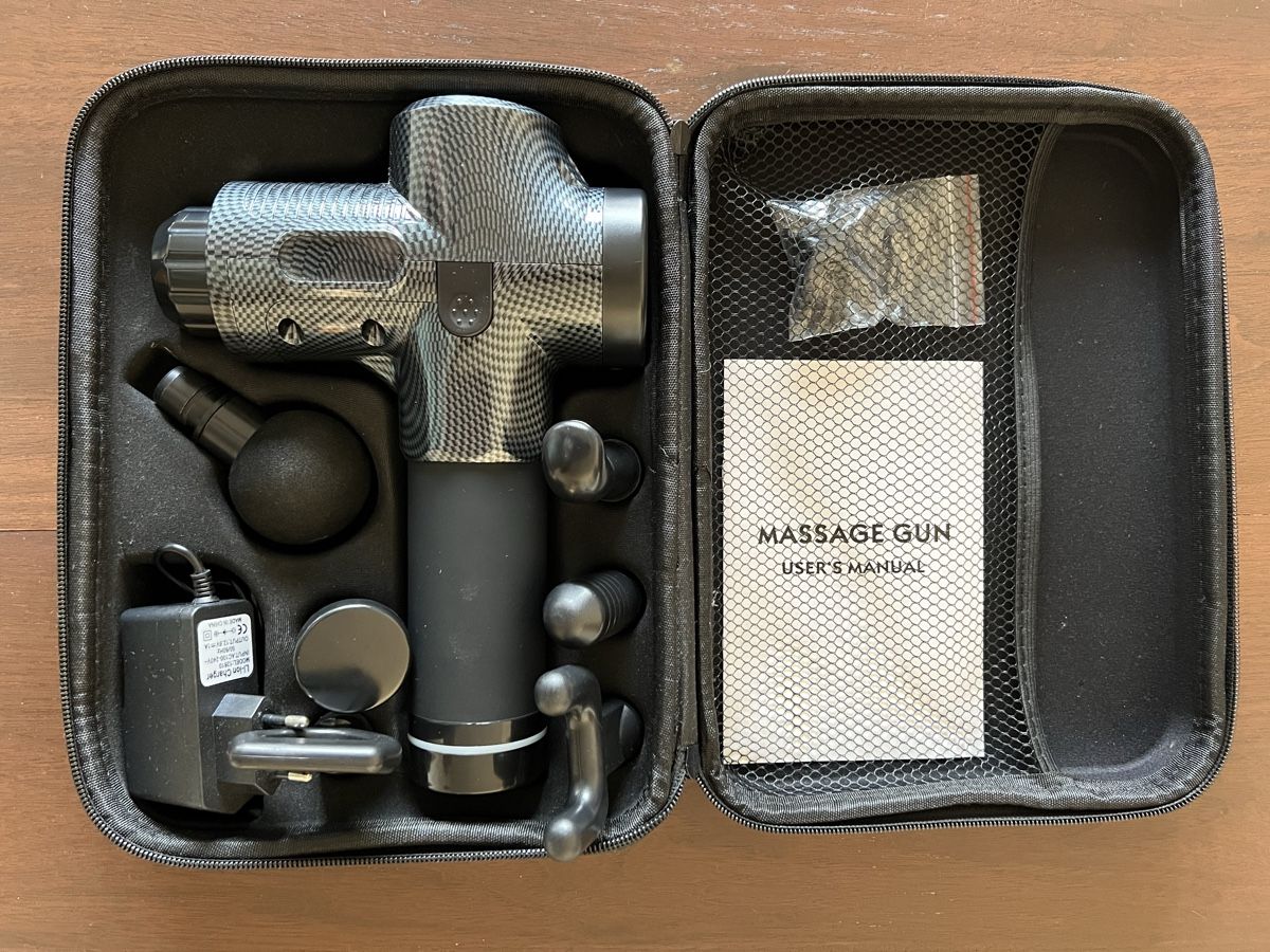 Dispositivi per massaggi: Massage Gun inkl. 6 Aufsätze + Box – Usato da Bern venduto da luk_q8zs