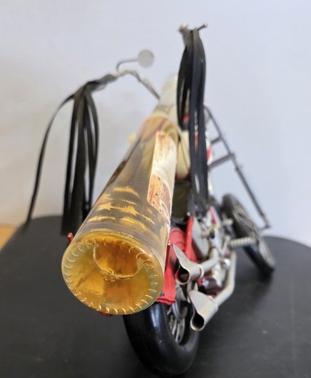 Kits de montage: US-Chopper Deko-Motorrad mit Schnapsflasche – D'occasion à Flums par Flumsantik 3