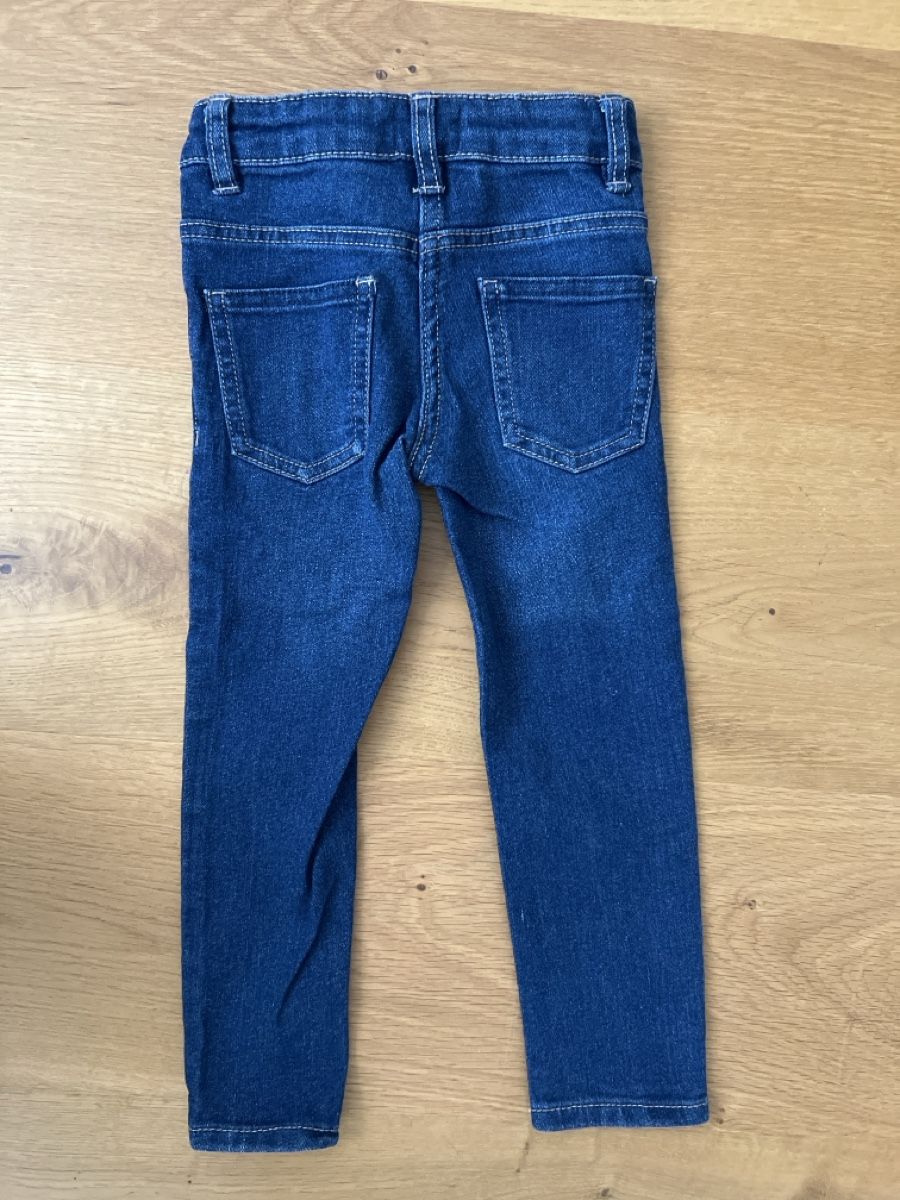 Pantaloni: Jeans Kinder dunkelblau Grösse 98/104 – Usato da Recherswil venduto da ch0_y9gb 2