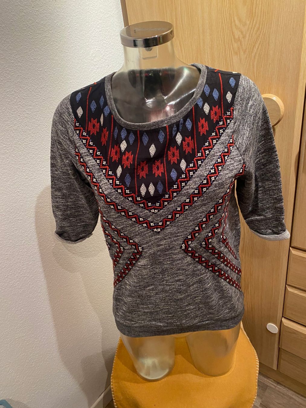 H&M Maglioni & Felpe: H&M Pulli 3/4 Arm Grösse XS – Usato da Allenwinden venduto da oba_xb8y