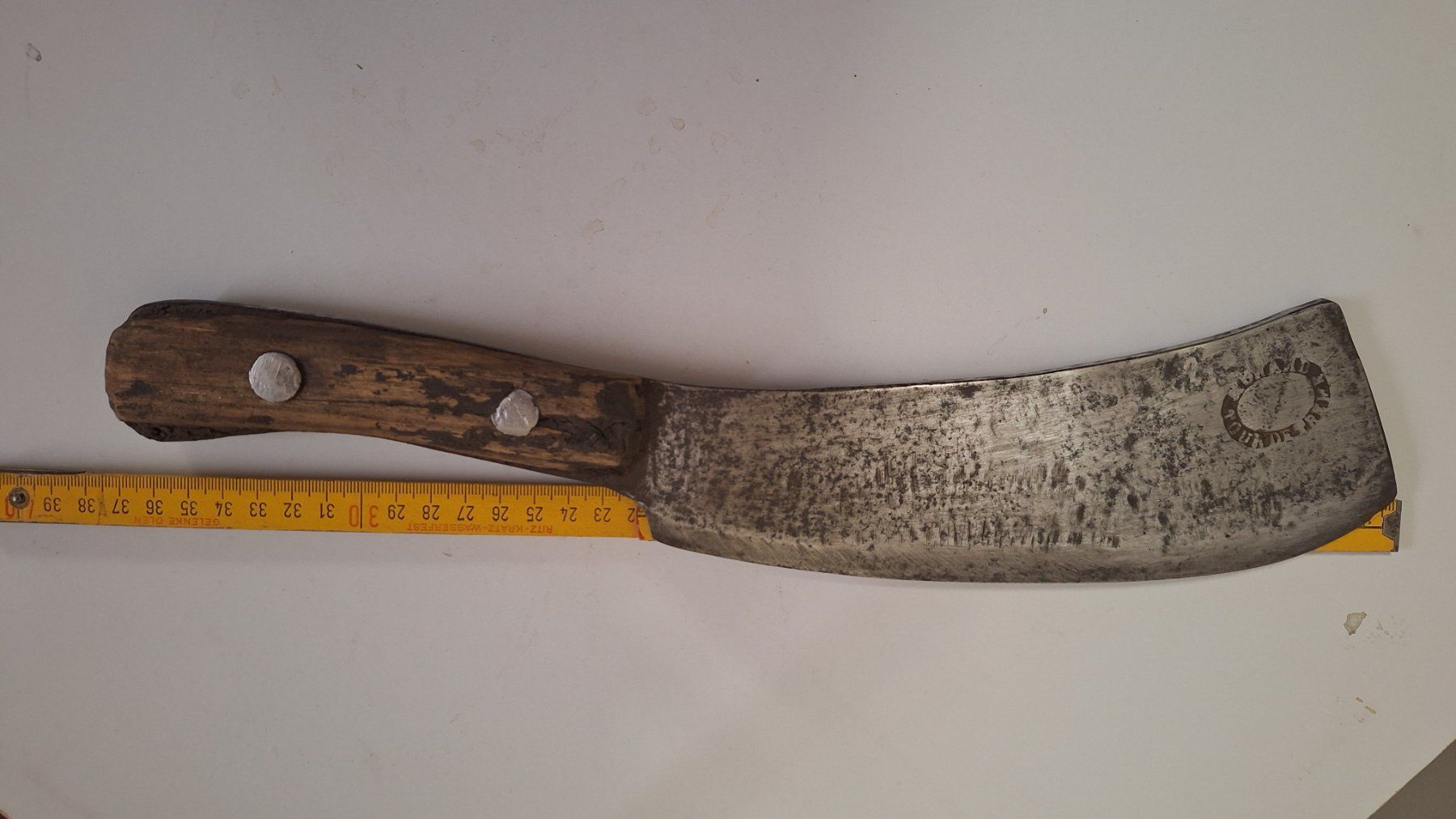 Coltelli da cucina: antikes Küchen-Hackbeil ,geschmiedet mit Marke – Usato da Arlesheim venduto da shopradl 1