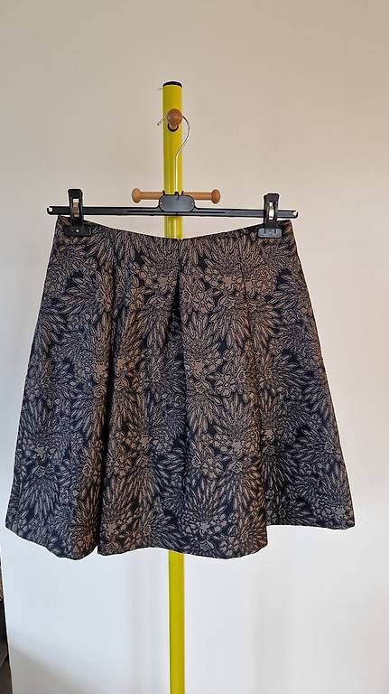 Gonne: Rock / Röckchen von Esprit Grösse 38 – Usato da Thun venduto da 3604.Thun