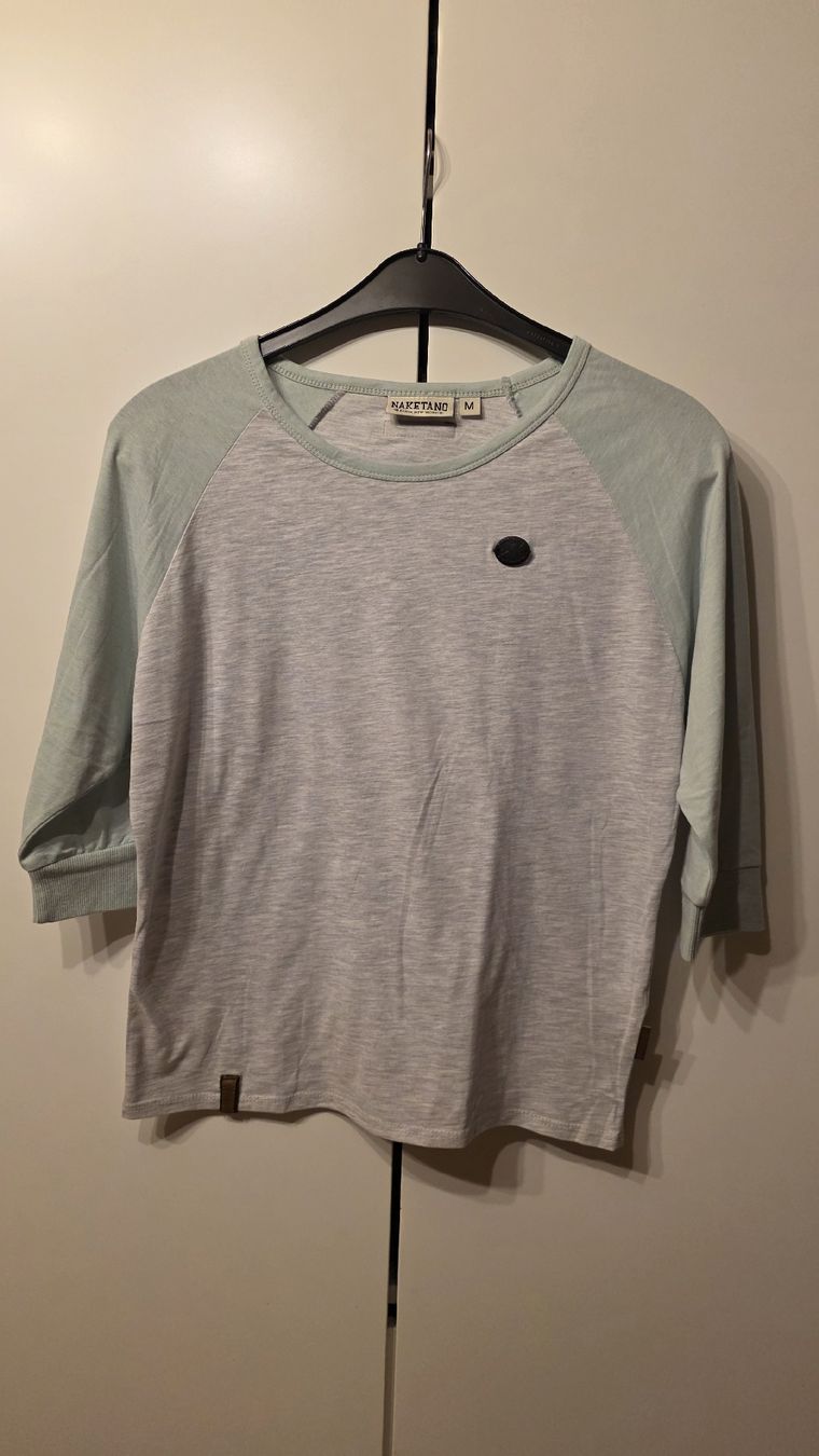 Naketano T-shirts: Naketano Oberteil Halbarm M Hellgrau Mint Neu – Neuf (Voir description) à La Ferrière par TamOpp